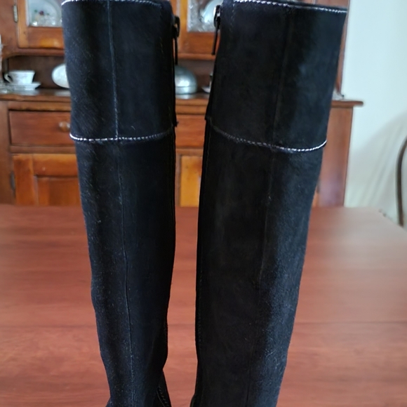 Women's Black Suede Boots - Picture 2 of 8